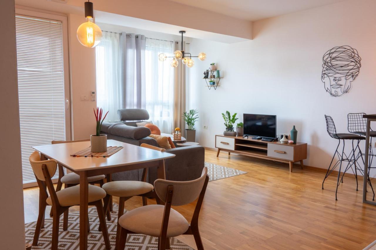 Skopje Station Apartment Bagian luar foto