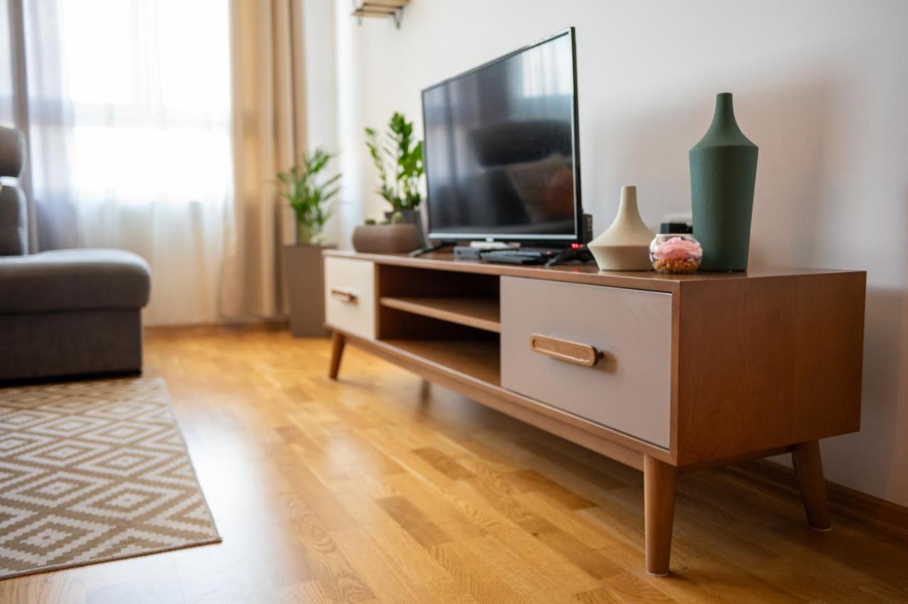 Skopje Station Apartment Bagian luar foto
