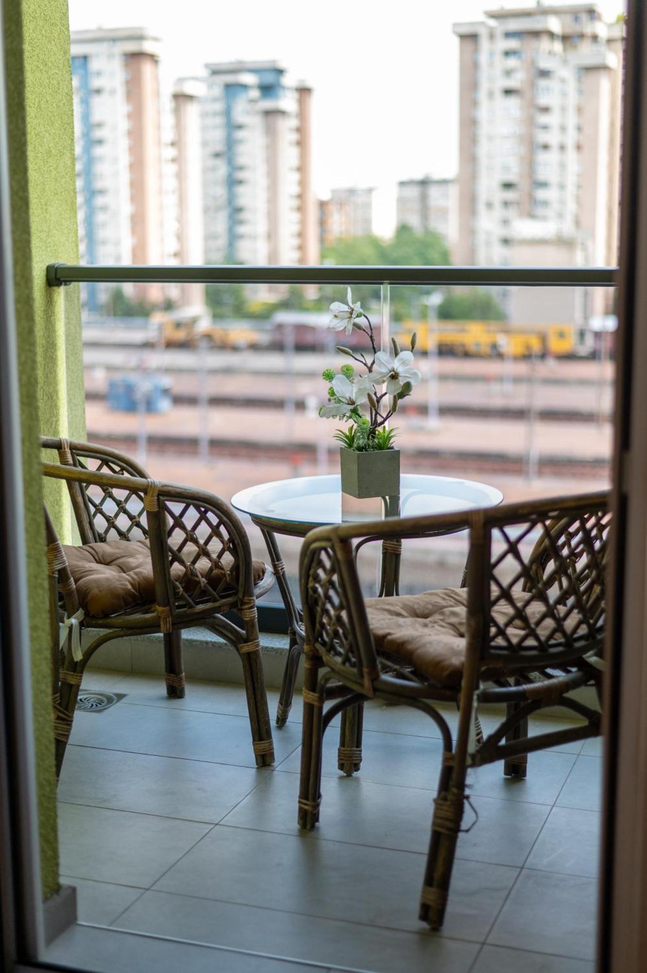 Skopje Station Apartment Bagian luar foto